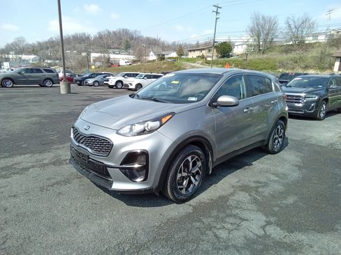 Used 2020 Kia Sportage LX image 8