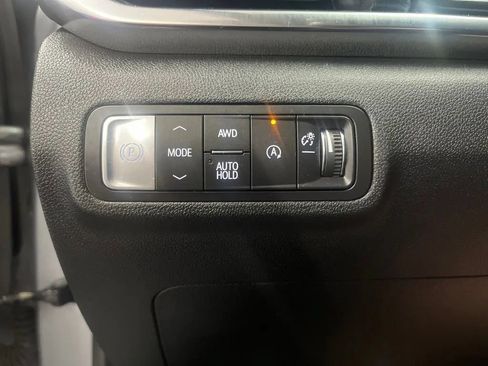 Used 2026 GMC Terrain Elevation AWD/4WD image 23