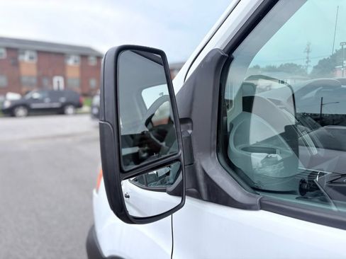 Used 2019 Ford Transit 350 XLT RWD image 18