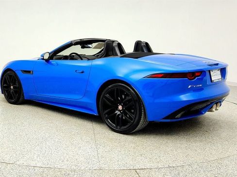 Used 2018 Jaguar F-TYPE R-Dynamic RWD image 7
