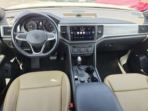 Used 2020 Volkswagen Atlas Cross Sport SE w/ Towing Package AWD/4WD image 6