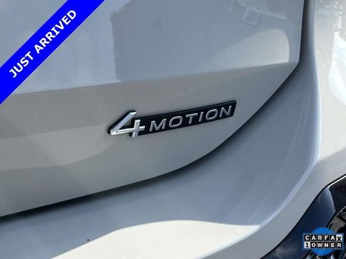 Used 2025 Volkswagen Tiguan SE R-Line AWD/4WD image 11