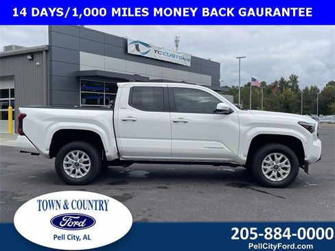 Used 2024 Toyota Tacoma SR5 image 3