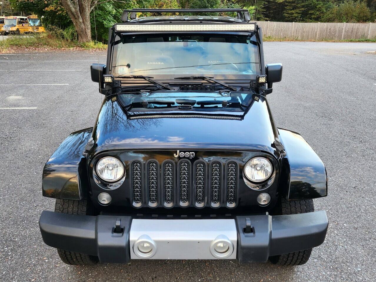 Used 2015 Jeep Wrangler Unlimited Sahara AWD/4WD image 5