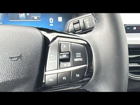 Certified 2023 Ford Escape Platinum AWD/4WD image 21