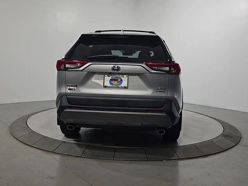 Used 2020 Toyota RAV4 Limited image 4