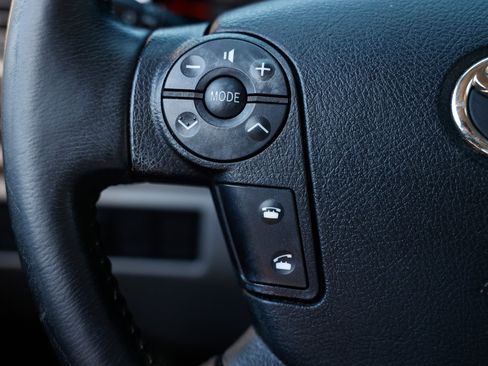 Used 2012 Toyota Sequoia SR5 image 29