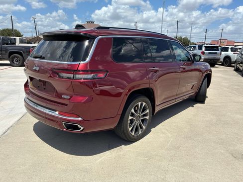 Used 2023 Jeep Grand Cherokee L Overland AWD/4WD image 3