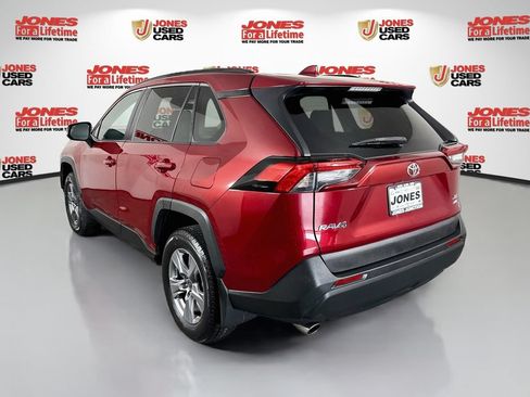 Certified 2022 Toyota RAV4 XLE AWD/4WD image 2