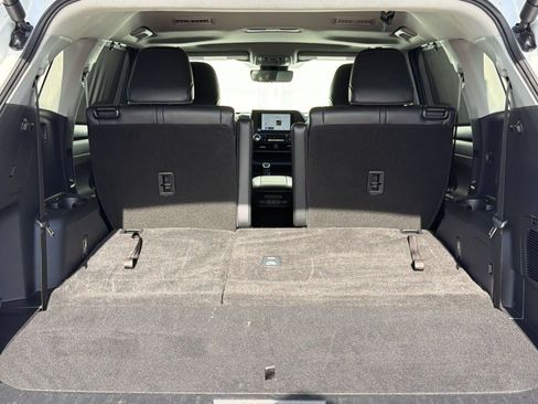 Used 2026 Toyota Highlander XLE AWD/4WD image 27