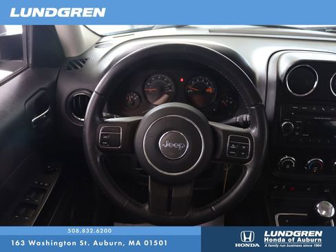 Used 2016 Jeep Patriot High Altitude image 18