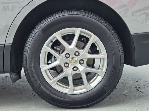 Used 2023 Chevrolet Equinox LS FWD image 28