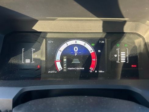 Certified 2025 Toyota Tacoma SR5 image 23