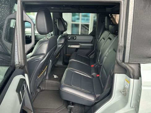 Certified 2023 Ford Bronco Badlands w/ Sasquatch Package AWD/4WD image 23