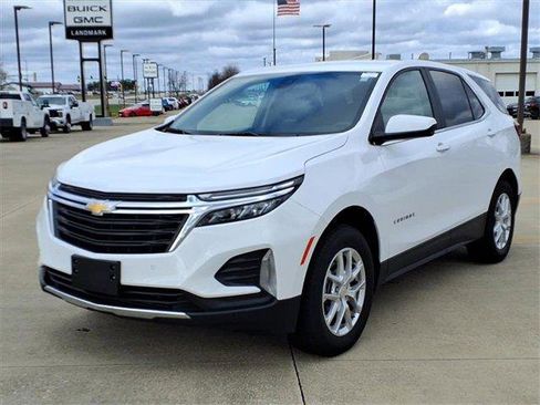 Used 2024 Chevrolet Equinox LT image 2
