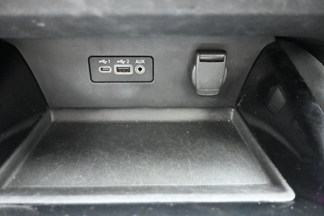 Used 2020 Nissan Altima 2.5 Platinum FWD image 33