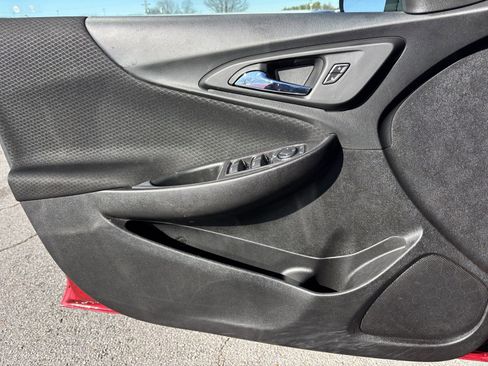 Used 2024 Chevrolet Malibu LT image 16