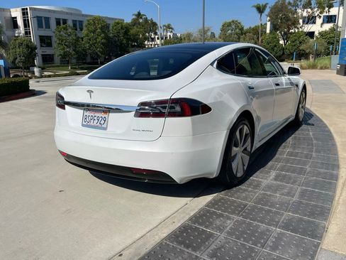 Used 2020 Tesla Model S Long Range Plus AWD/4WD image 7