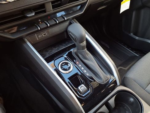 New 2026 Chevrolet Colorado W/T image 8