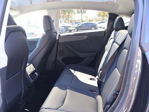 Used 2026 Tesla Model Y Long Range image 39