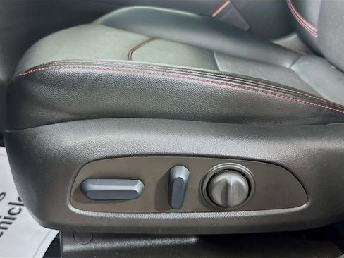 Used 2023 Chevrolet Equinox RS w/ RS Leather Package FWD image 21