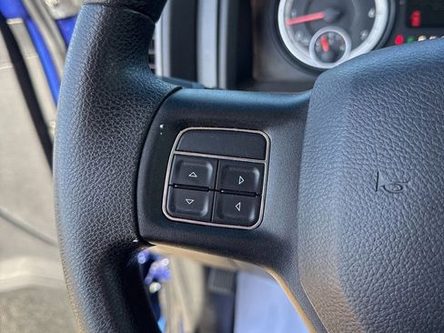 Used 2016 RAM 1500 Express RWD image 18