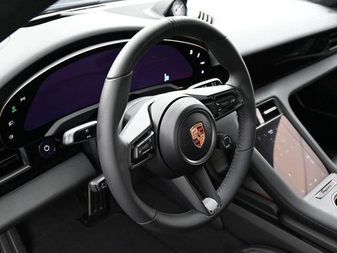 New 2025 Porsche Taycan image 17