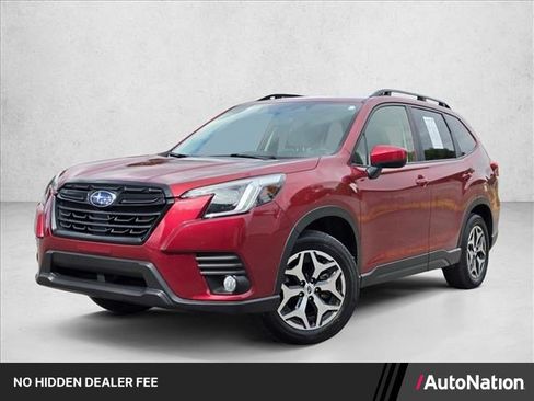 Used 2023 Subaru Forester Premium AWD/4WD image 1
