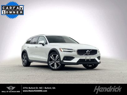 Used 2025 Volvo V60 B5 Cross Country Plus