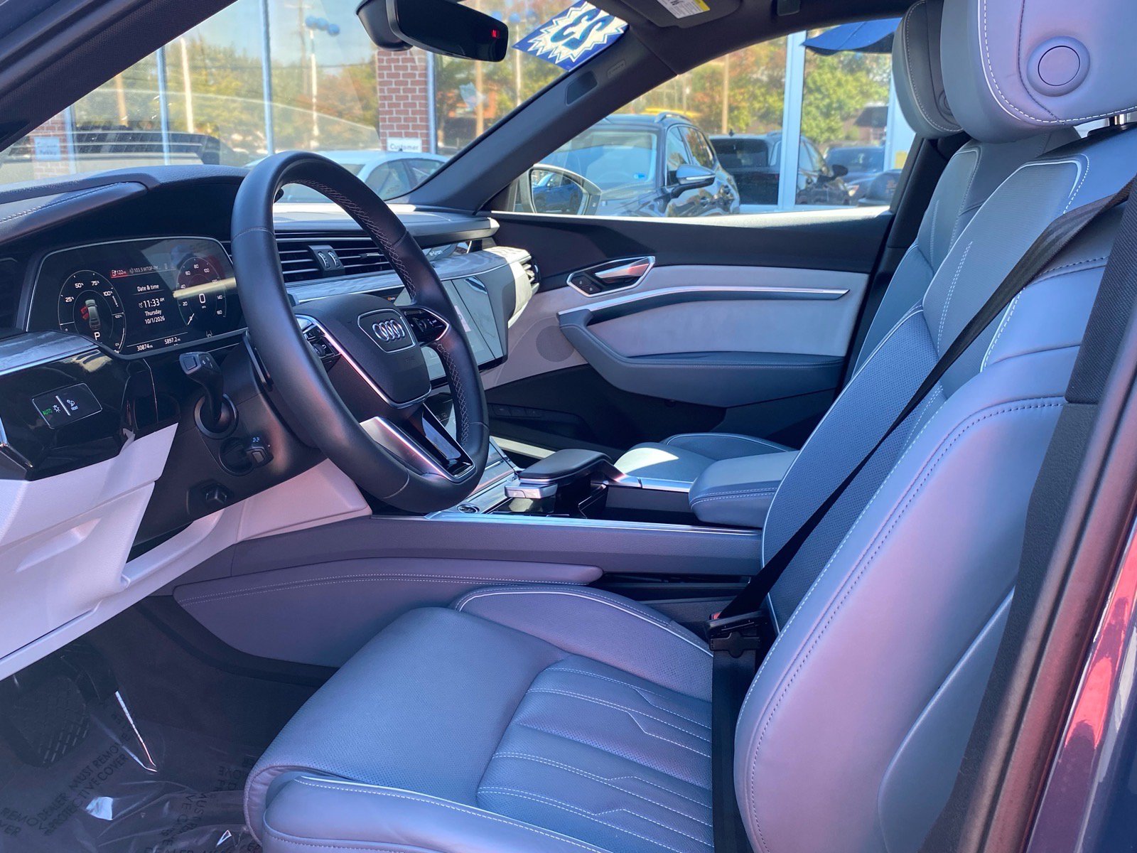 Used 2023 Audi e-tron Prestige w/ Prestige Package AWD/4WD image 13