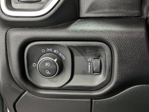 Used 2025 RAM 3500 Big Horn image 21