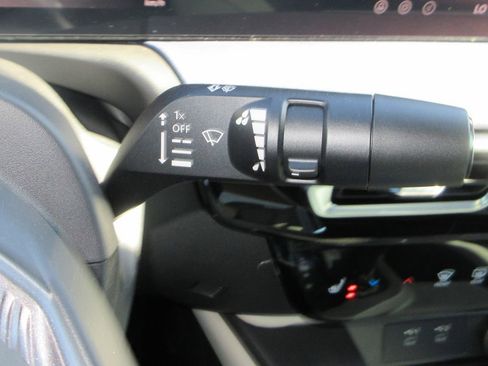 New 2026 Nissan Sentra SL w/ Floor Mat Package FWD image 24