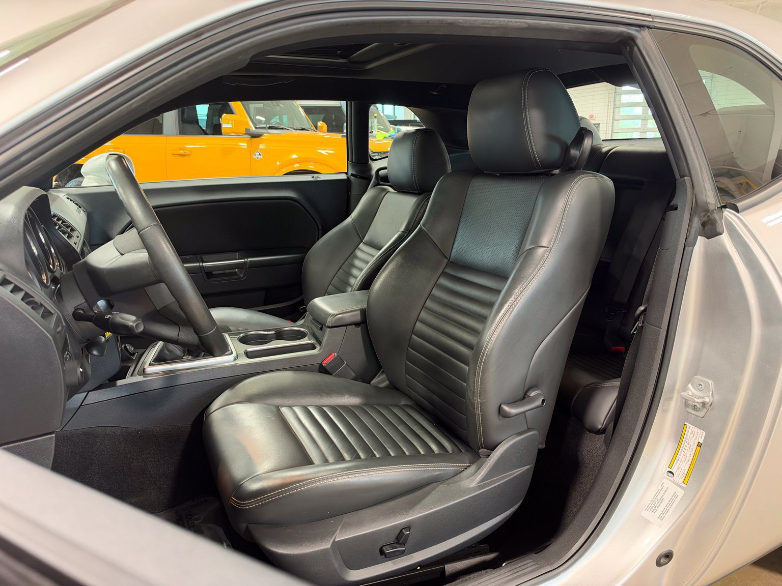Used 2010 Dodge Challenger R/T RWD image 15