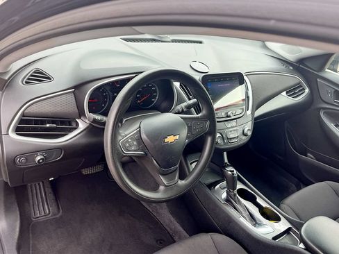 Used 2020 Chevrolet Malibu LS FWD image 9