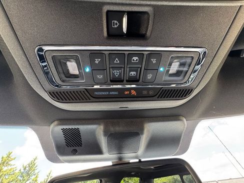 Used 2025 Ford F150 Platinum AWD/4WD image 34
