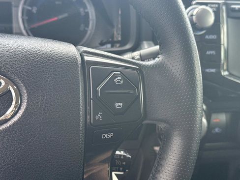 Used 2018 Toyota 4Runner TRD Off-Road Premium image 30