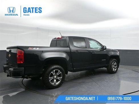 Used 2017 Chevrolet Colorado Z71 image 2
