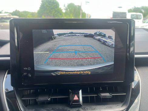 Used 2024 Toyota Corolla LE FWD image 33