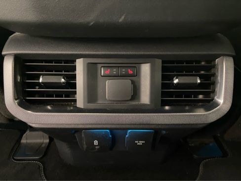 Used 2022 Ford F150 Platinum image 22