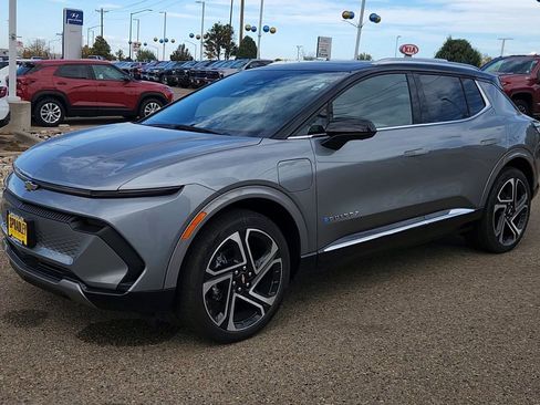 New 2026 Chevrolet Equinox EV LT image 4