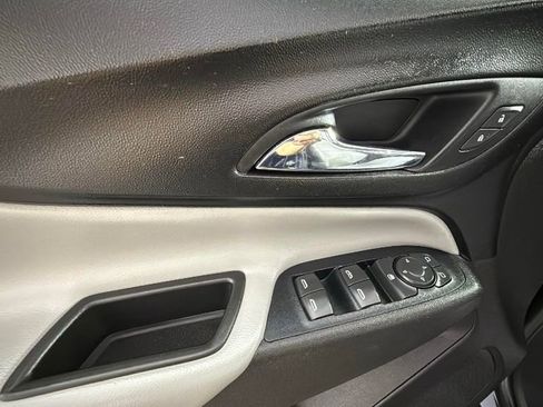 Used 2018 Chevrolet Equinox LS w/ LPO, Floor Liner Package image 28