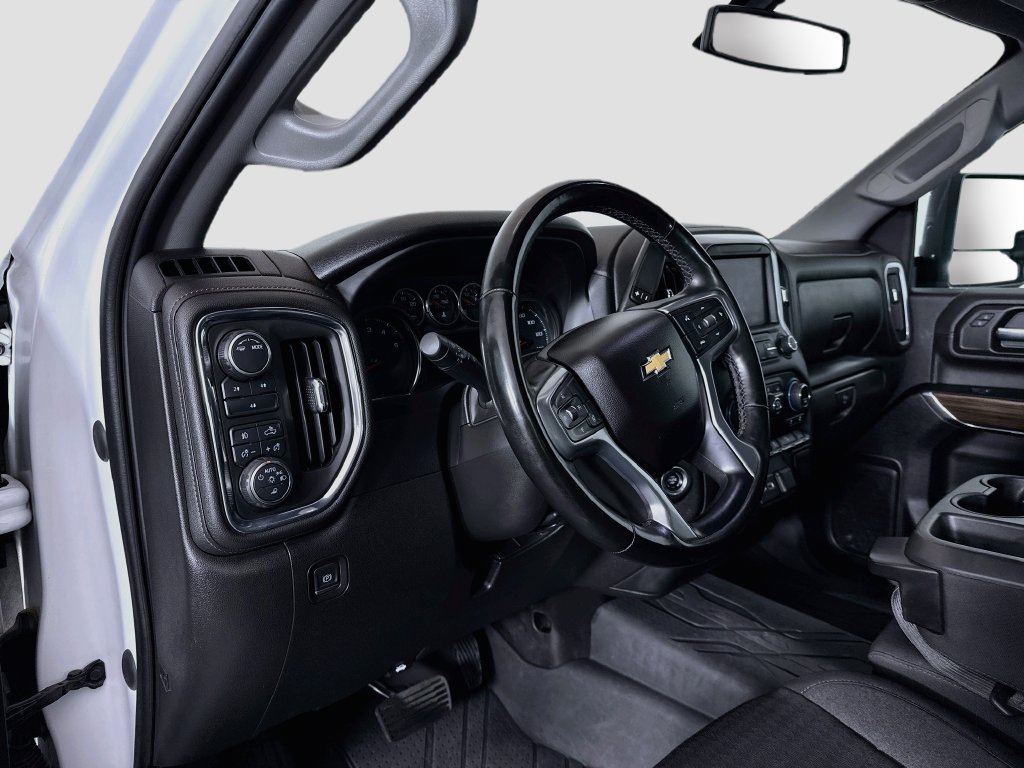 Used 2023 Chevrolet Silverado 3500 LT w/ Convenience Package AWD/4WD image 8