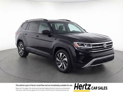 Used 2025 Volkswagen Atlas SE FWD image 1