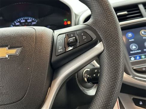 Used 2018 Chevrolet Sonic LT image 9