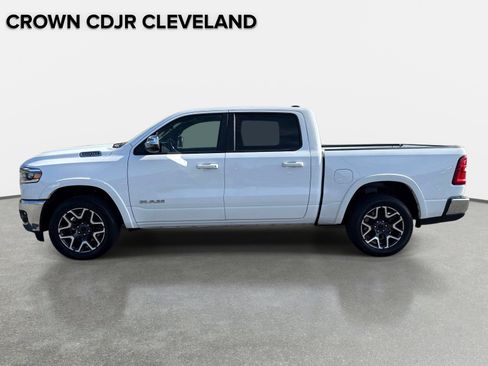 Used 2025 RAM 1500 Laramie AWD/4WD image 8