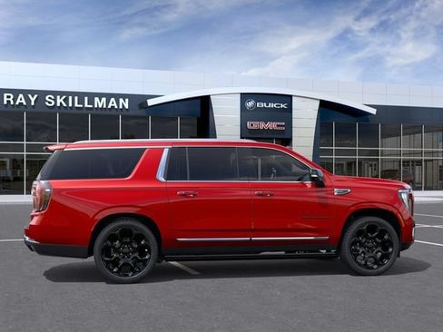 New 2026 GMC Yukon XL Denali w/ Denali Reserve Package AWD/4WD image 5