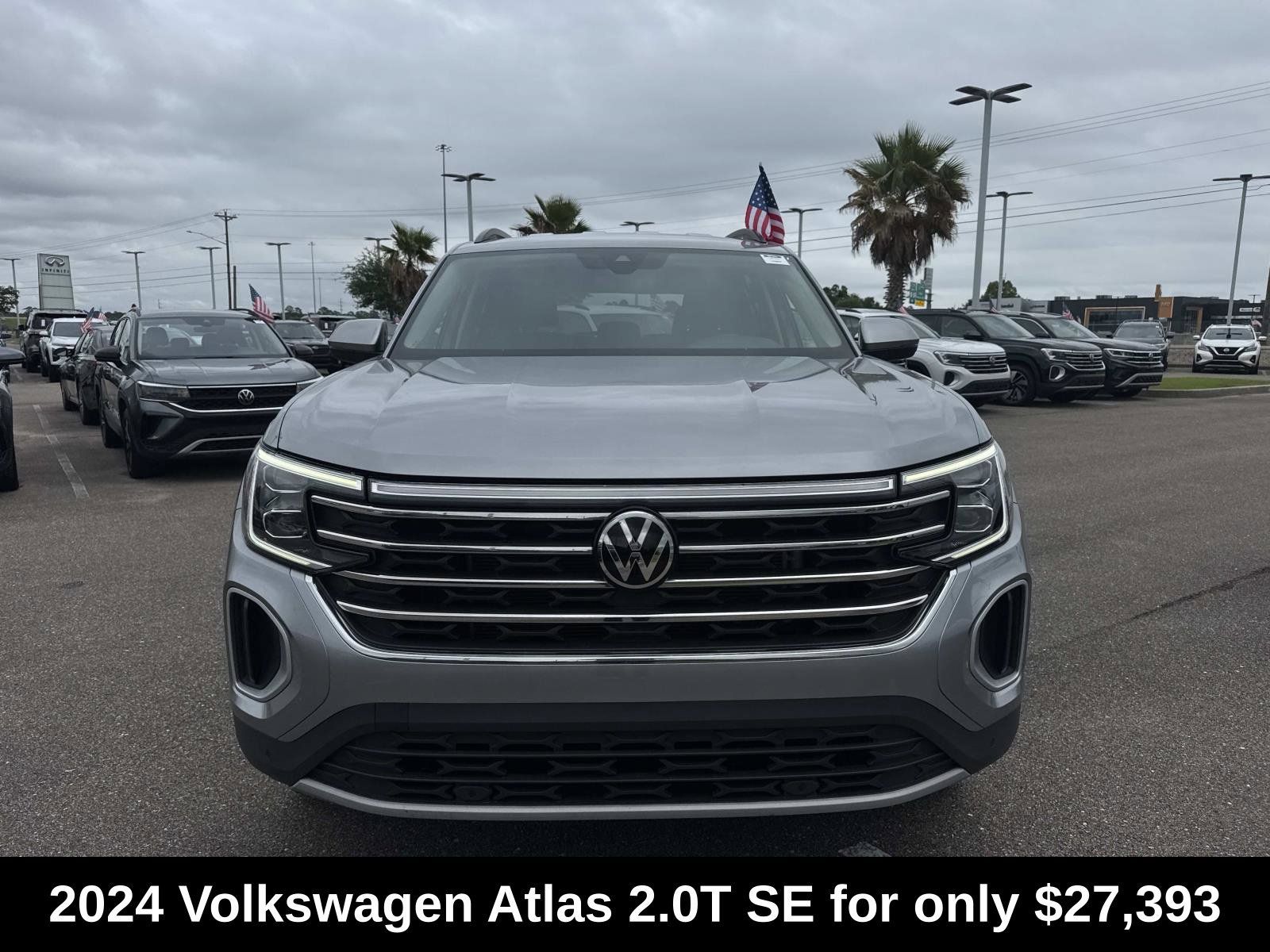 Used 2024 Volkswagen Atlas SE FWD image 2
