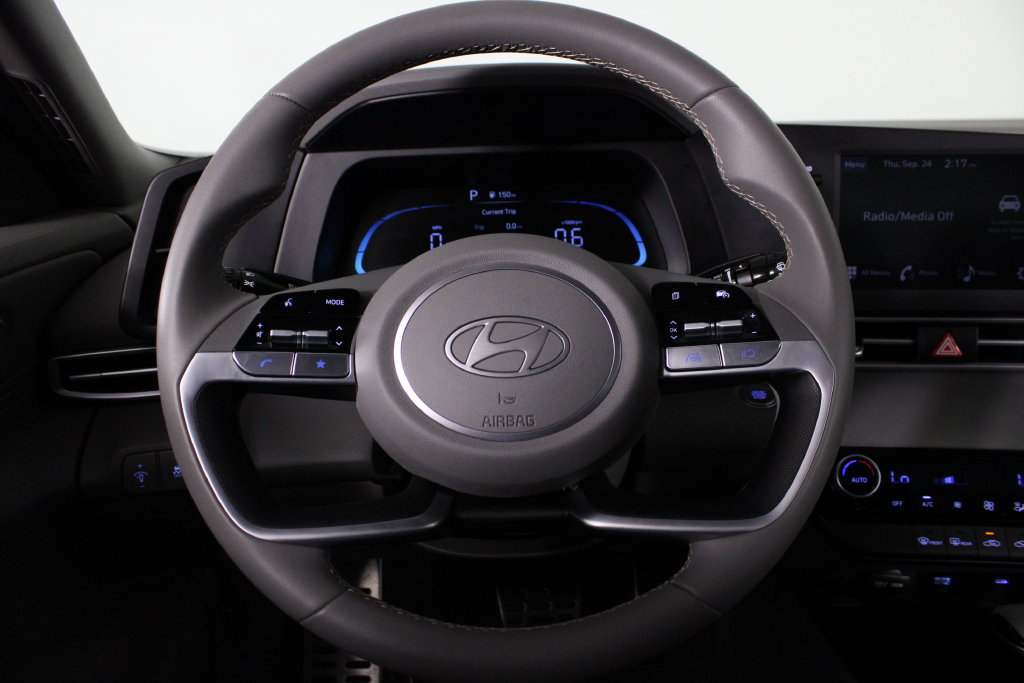 Certified 2026 Hyundai Elantra Sport FWD image 10