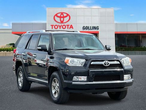 Used 2011 Toyota 4Runner SR5 w/ Convenience Pkg AWD/4WD image 7