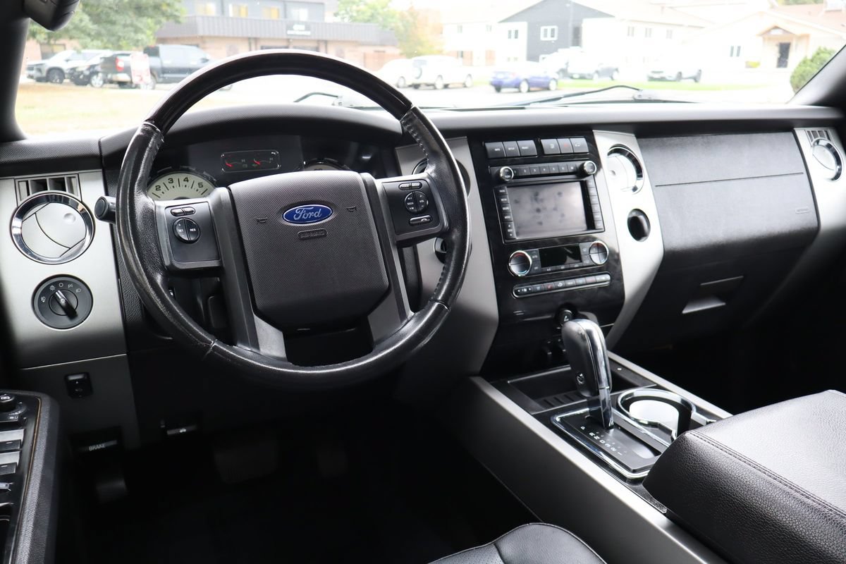 Used 2014 Ford Expedition Limited w/ Equipment Group 301A RWD image 15